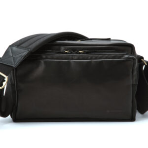 Artisan and Artist GCAM-1100 Leather Camera Bag