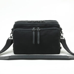 Artisan & Artist ACAM-1100 Canvas Camera Bag Black