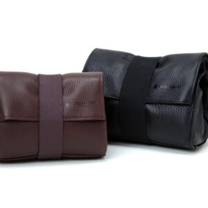 Artisan and Artist ACAM-77 Leather Camera Pouch